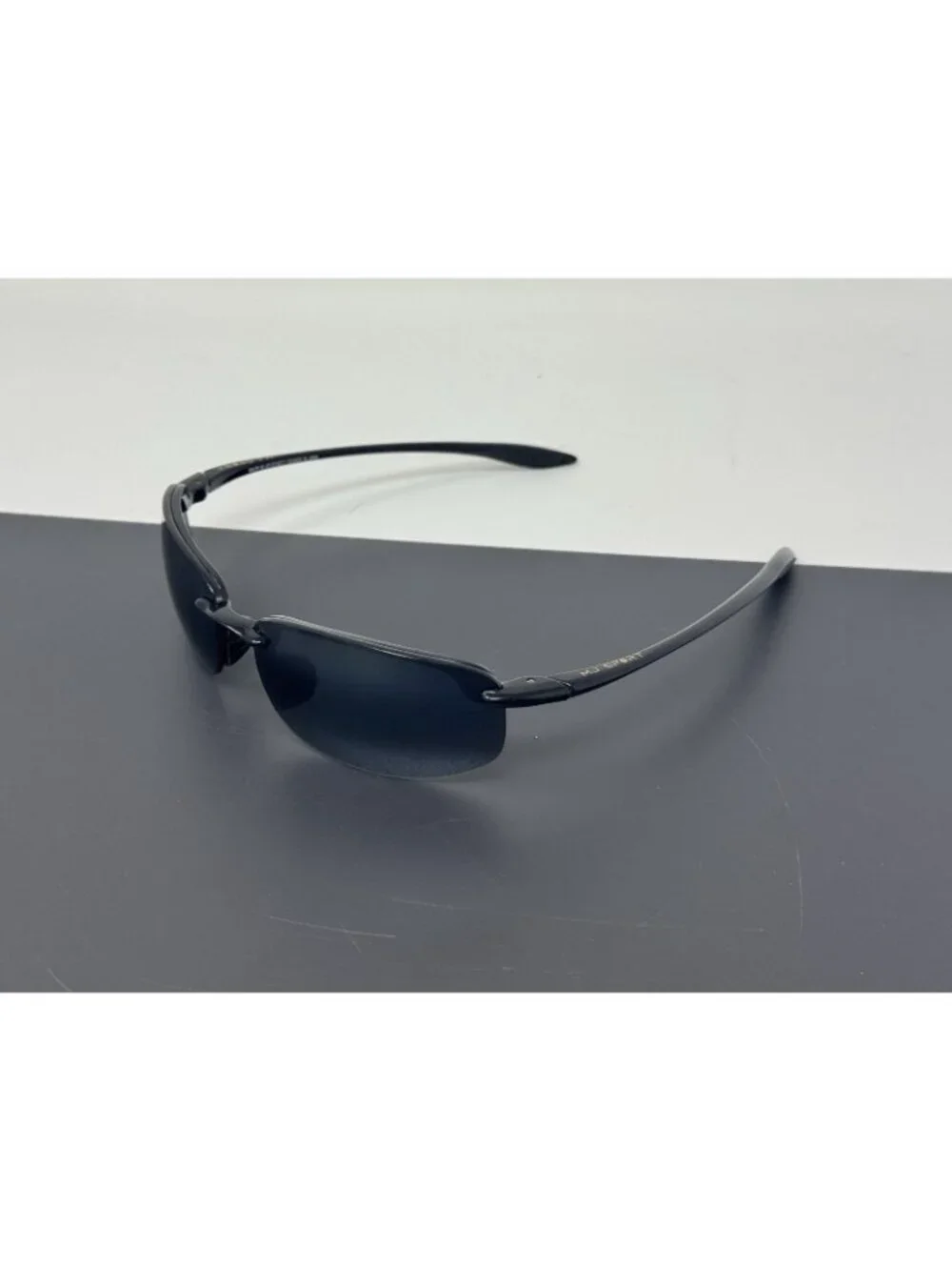 Maui Jim Ho'okipa MJ407-02 Sunglasses 64-17-130 Scratches On Lenses